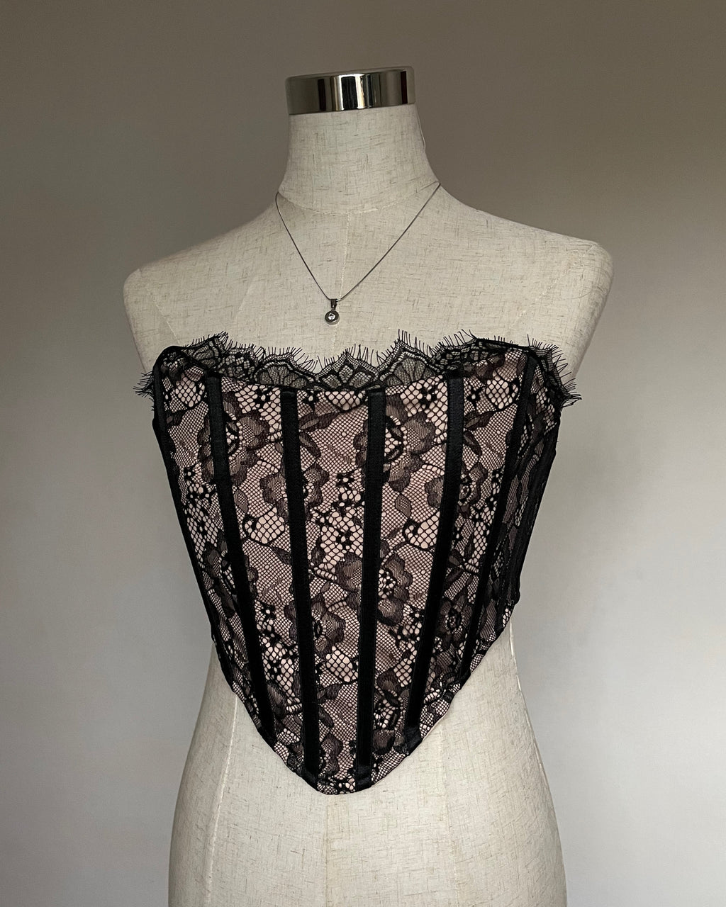 CORSET DE ENCAJE