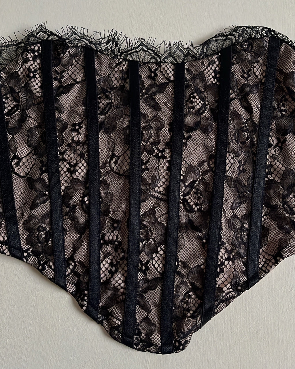 CORSET DE ENCAJE