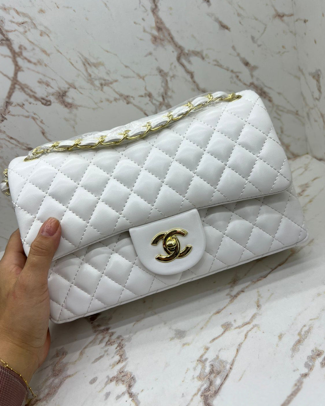 CHANEL BAG CLASSIC