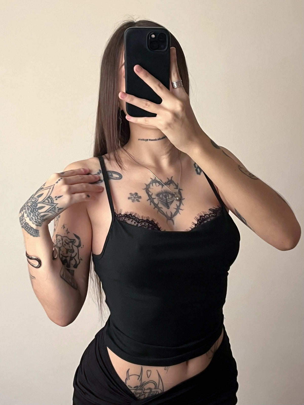 TOP CON PUNTILLA