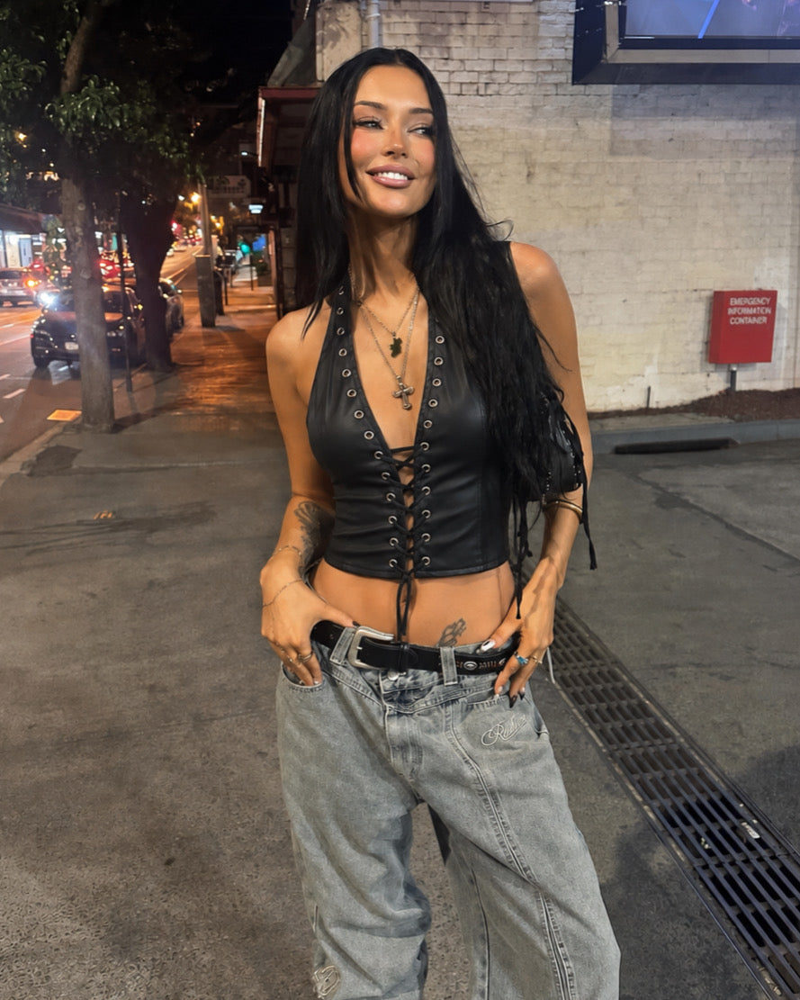 TOP CUERINA NEGRO