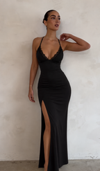 VESTIDO LARGO CON PUNTILLA