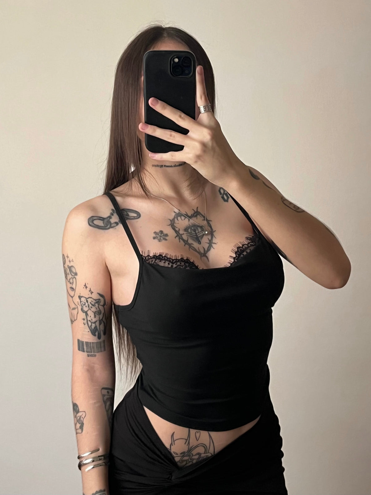 TOP CON PUNTILLA