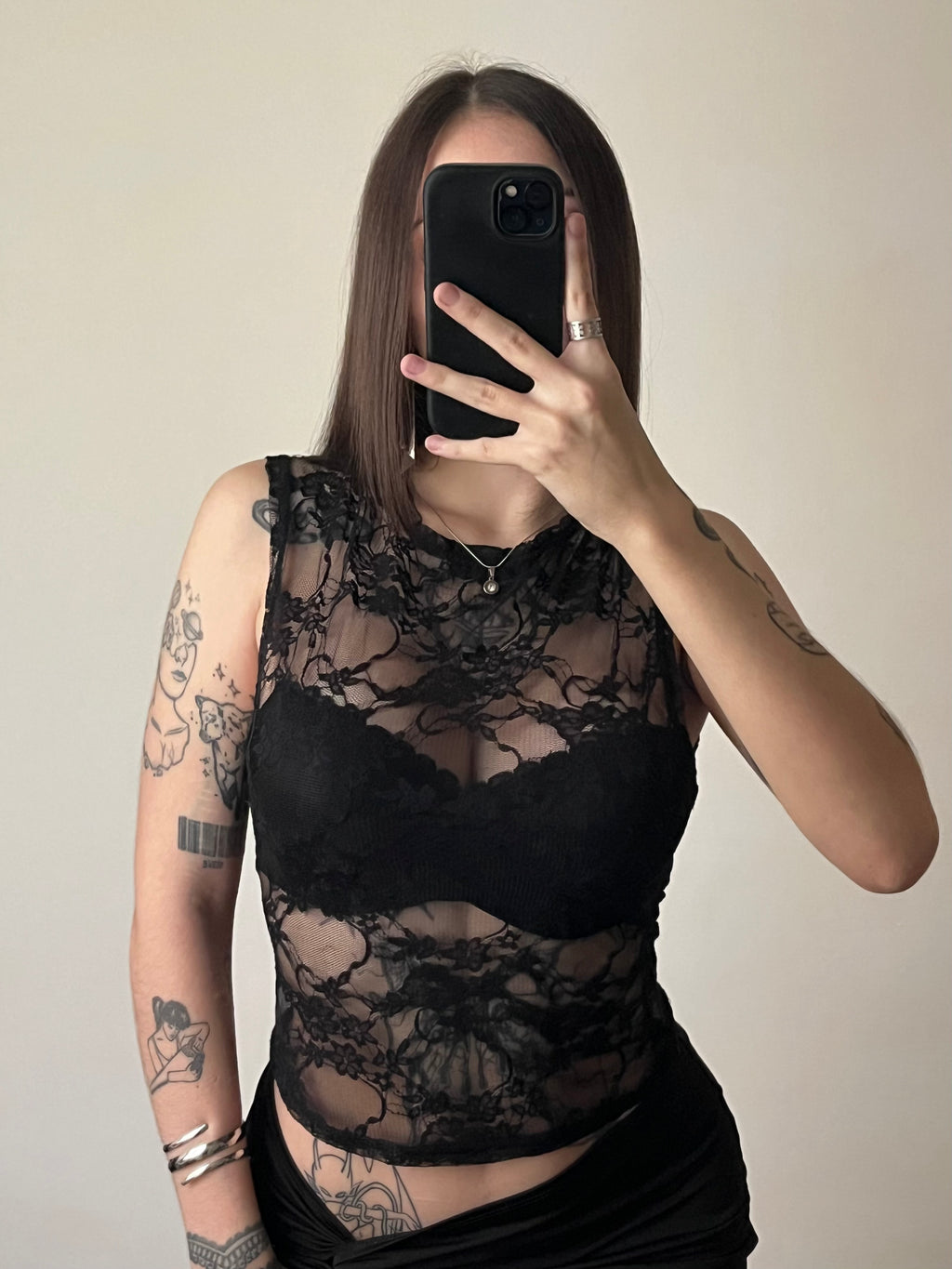 MUSCULOSA DE ENCAJE